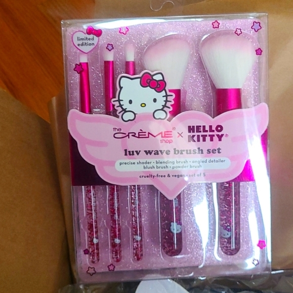 Hello Kitty Makeup Hello Kitty Luv Wave Brush Set Poshmark